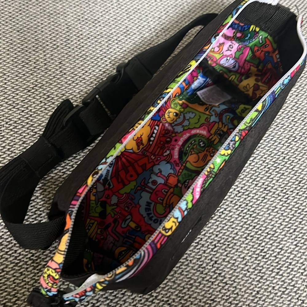 ZIPIT Lenny Pencil Case - Black with Colorful Interior and waist strap New! - Picture 3 of 10